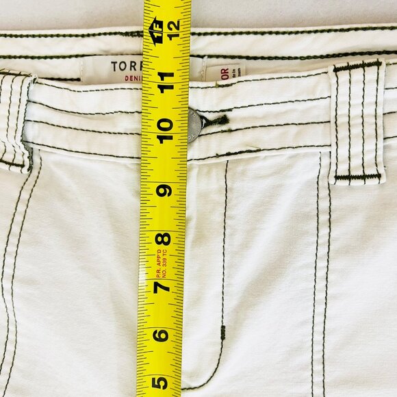 Torrid Denim Women Chalk White Pants Plus Size 20R Contrast Stitch Stretch NWOT - Picture 9 of 10